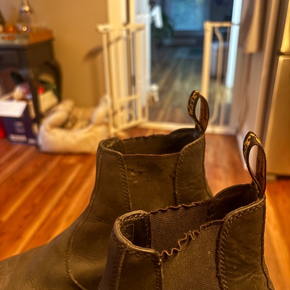 Dr. Marten Platform Chelsea Boots - Picture 5 of 6